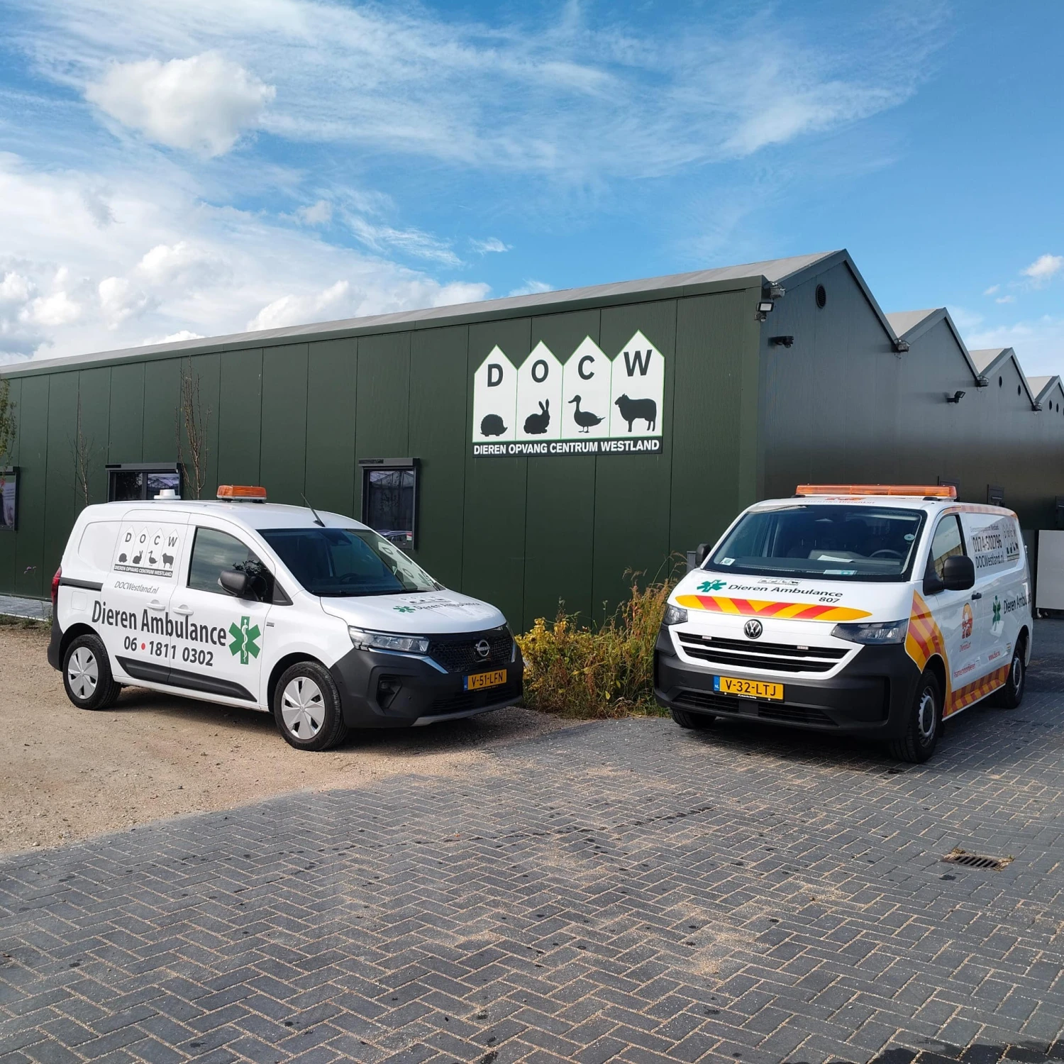 Dierenopvangcentrum Westland DOCW rijdt met twee volledig elektrische ambulances